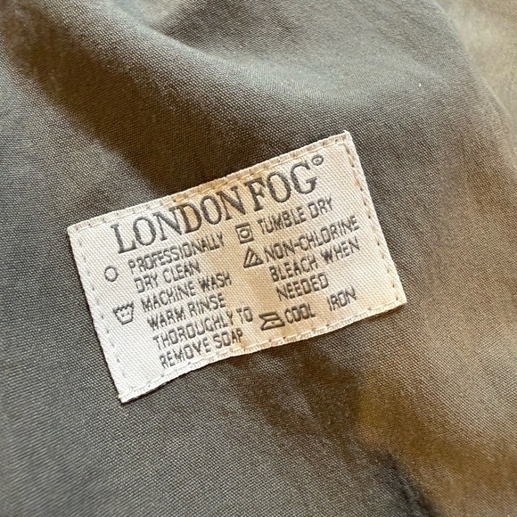 London Fog double-breasted belted trench coat in a greenish gray shade sz 4 - Picture 5 of 9
